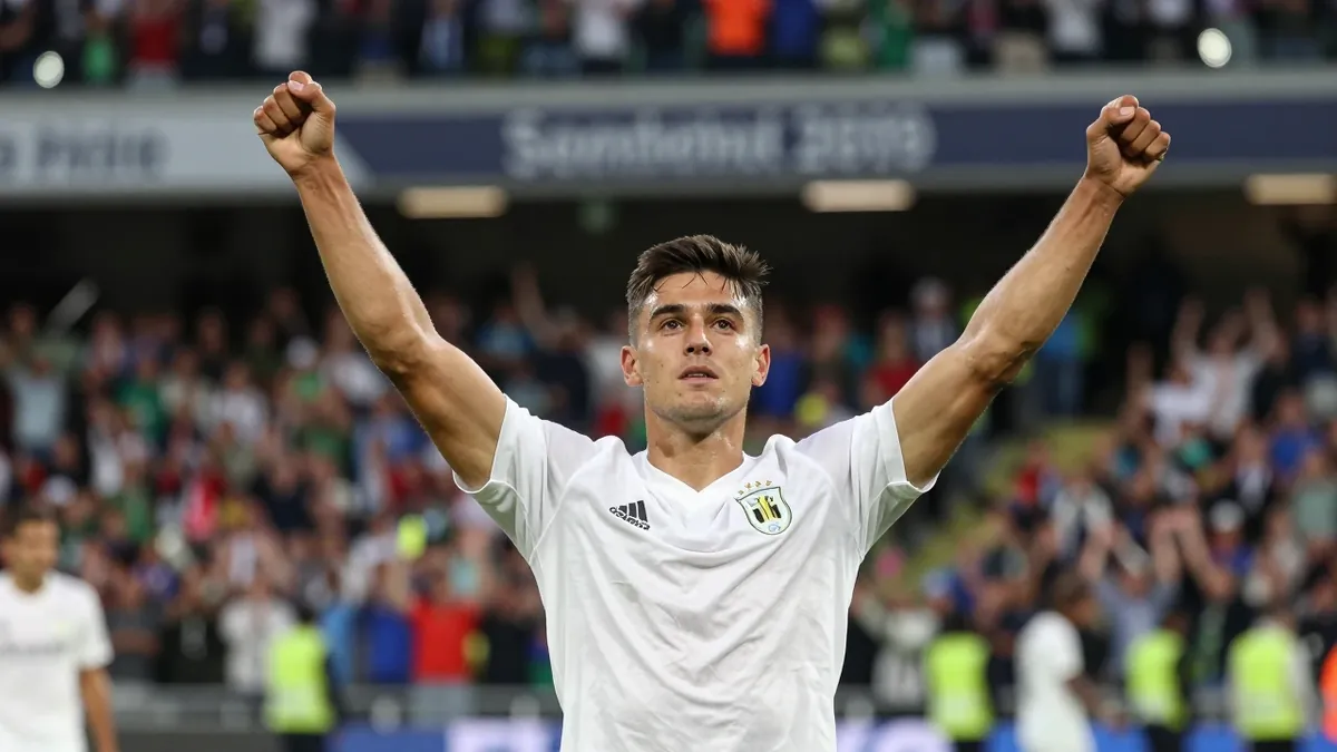 The United States men's national team secured its place in the 2026 World Cup knockout stage with a 2-0 victory over...
